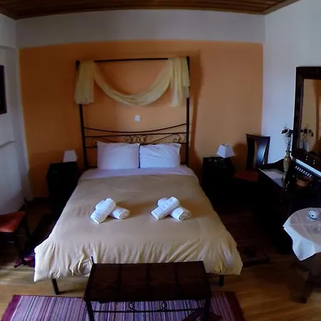 Otel Koustenis Village