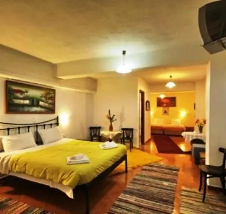 Koustenis Village Otel 3*